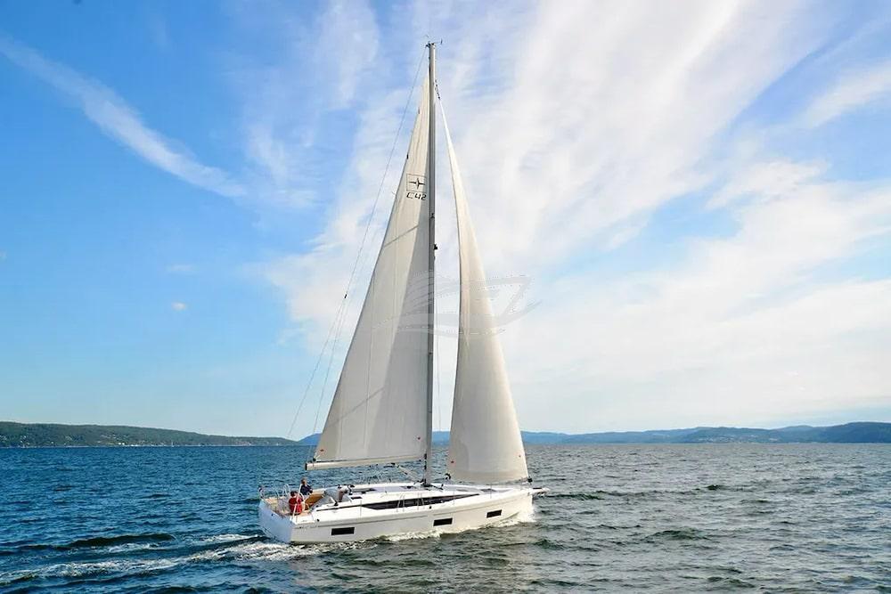 Bavaria C42 sailing yacht charter croatia 15