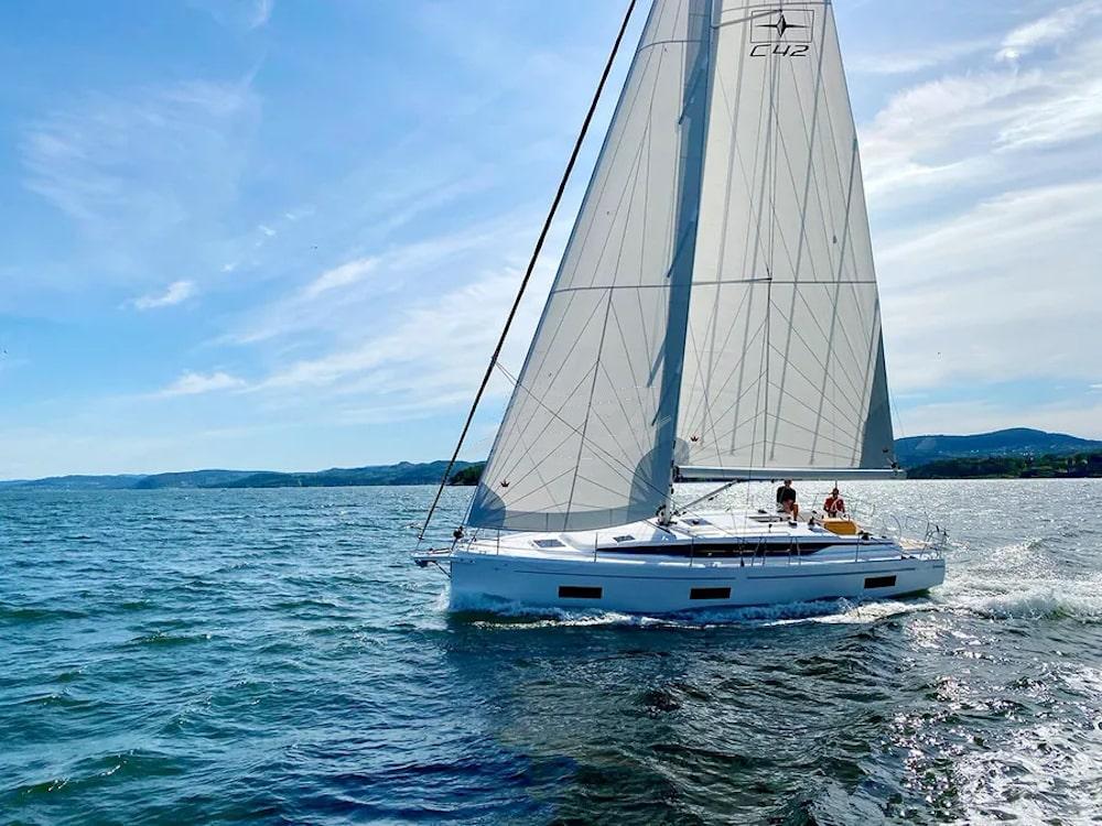 Bavaria C42 sailing yacht charter croatia 17