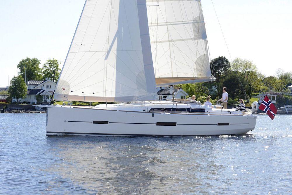 Dufour 412 GL sailing yacht charter croatia 10