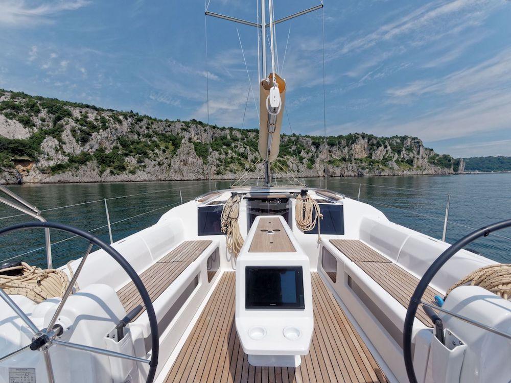 Dufour 412 GL sailing yacht charter croatia 17
