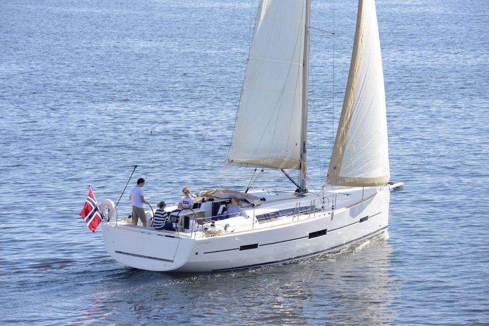 Dufour 412 GL sailing yacht charter croatia 6