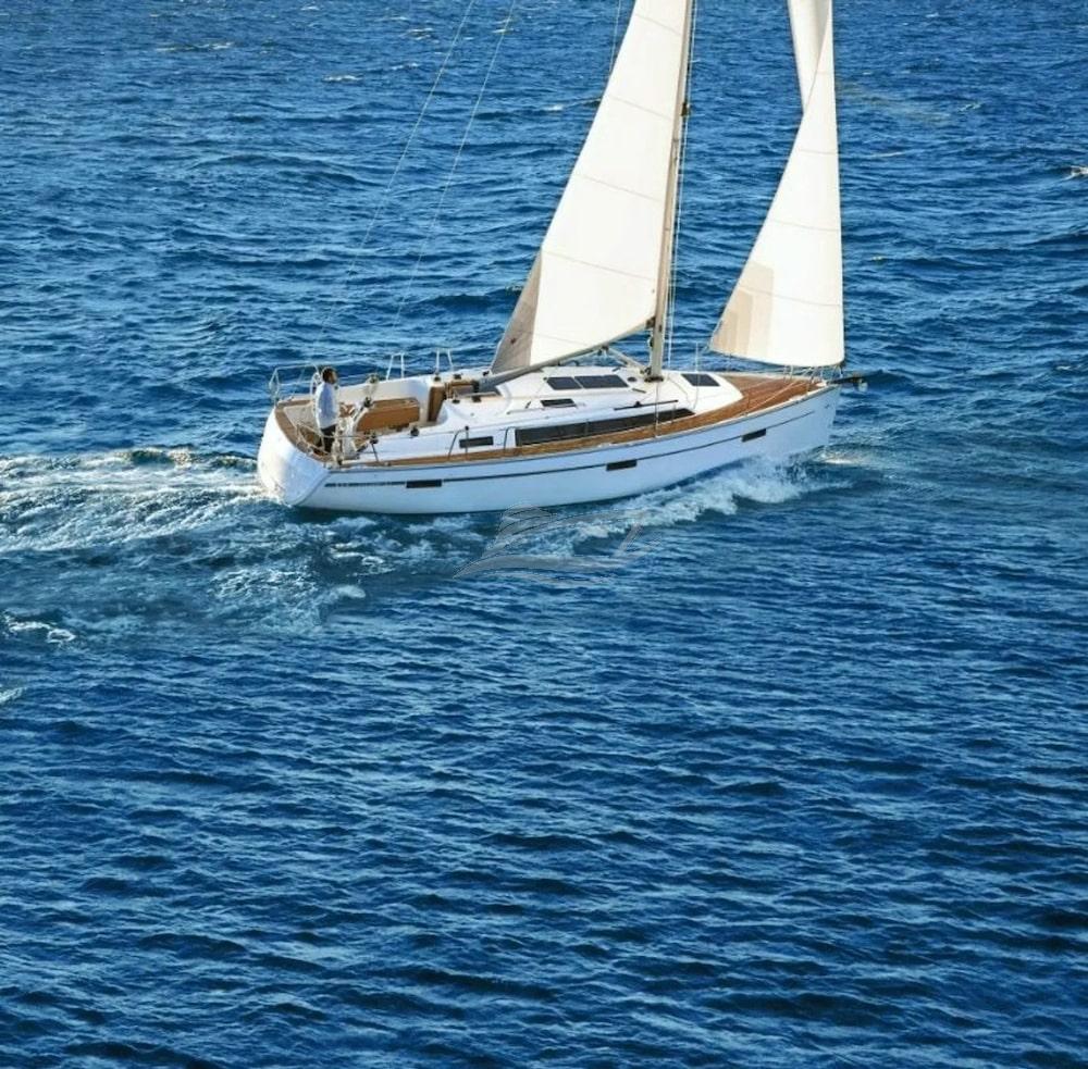 Bavaria Cruiser 37 sailing yacht charter Greece 19