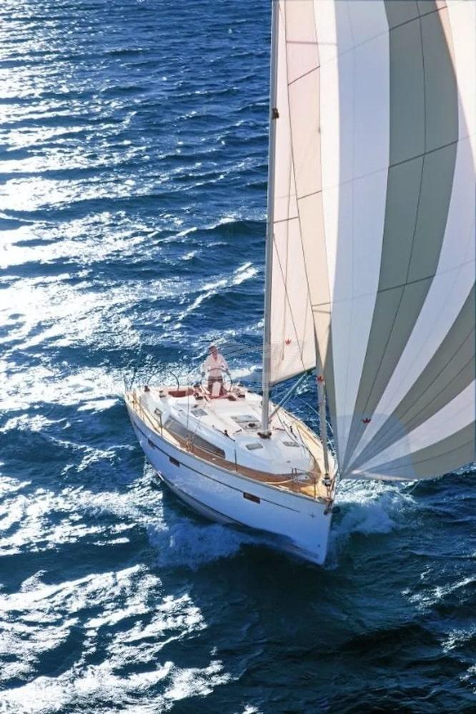 Bavaria Cruiser 41 sailing yacht charter greece 4