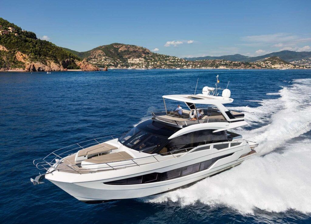 Galeon 640 Fly Luxury motor yacht Croatia 13 min
