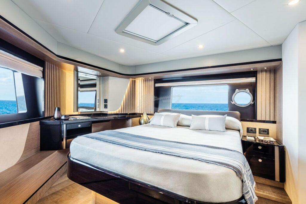 Absolute Navetta 58 Luxury motor yacht Croatia 24 min