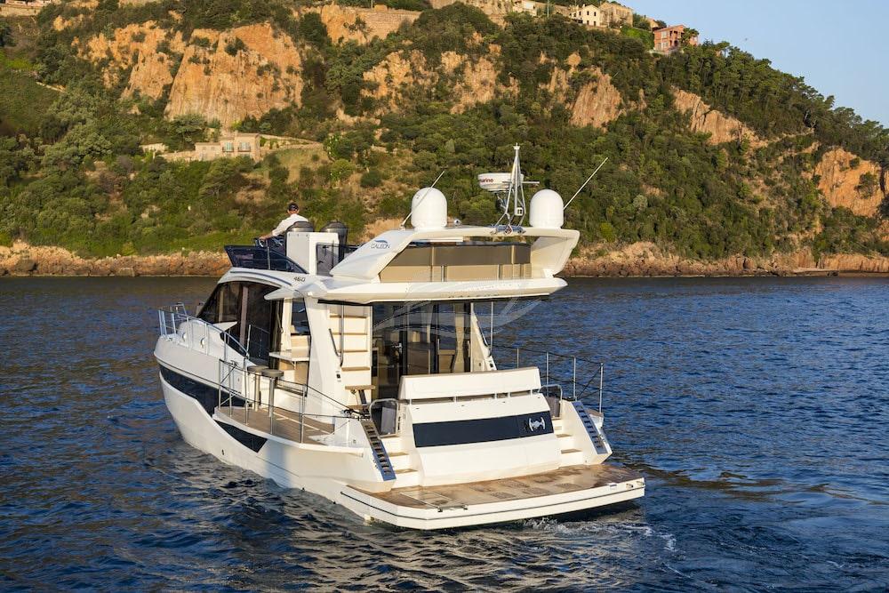 Galeon 460 flu Luxury motor yacht Croatia 23