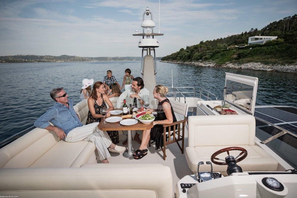 Greenline 48 Hybrid Fly Luxury motor yacht Croatia 14