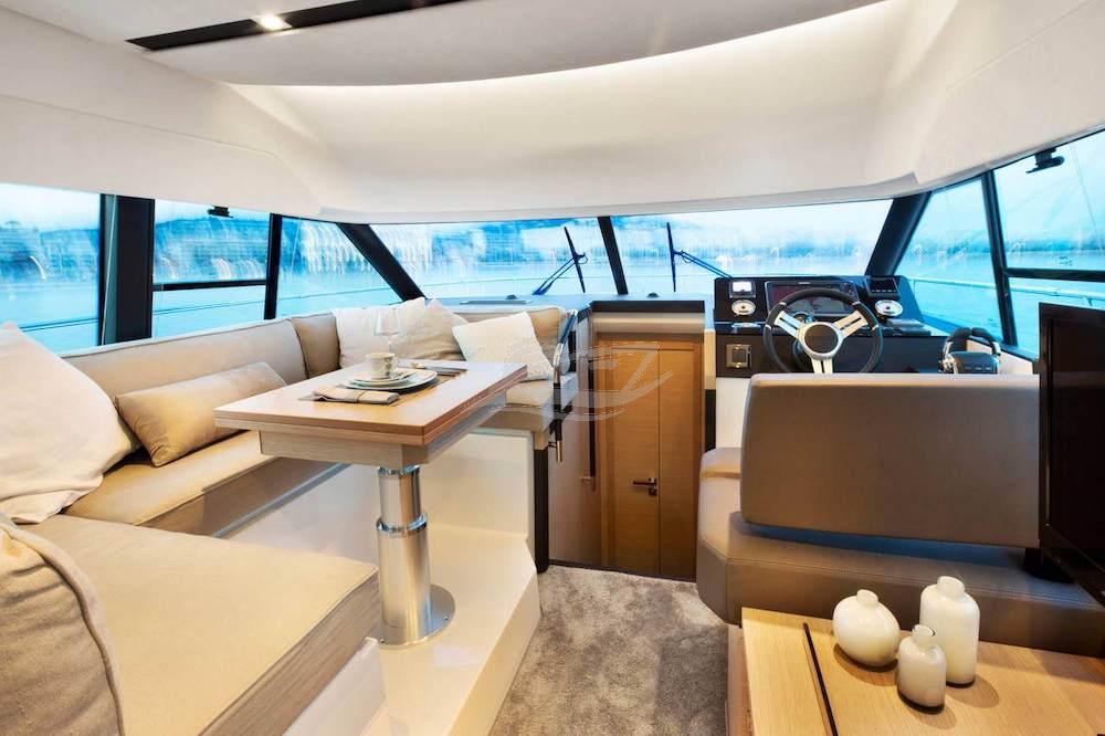 Prestige 420 Fly Luxury motor yacht Croatia 1