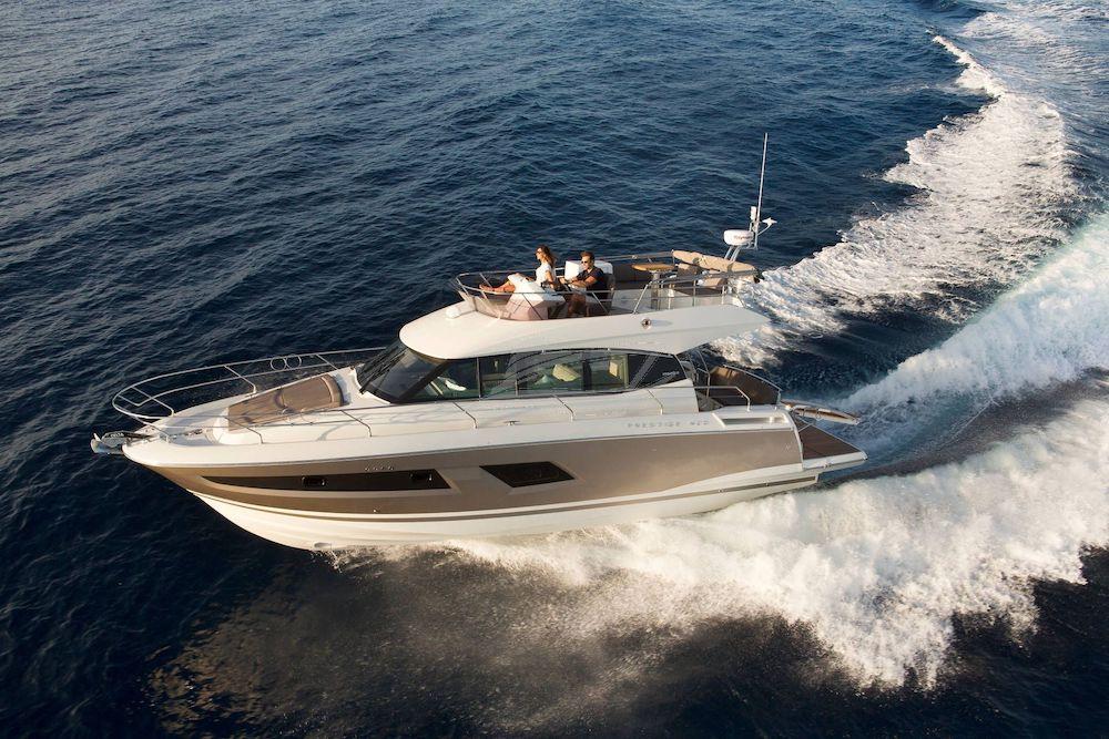 Prestige 420 Fly Luxury motor yacht Croatia 27