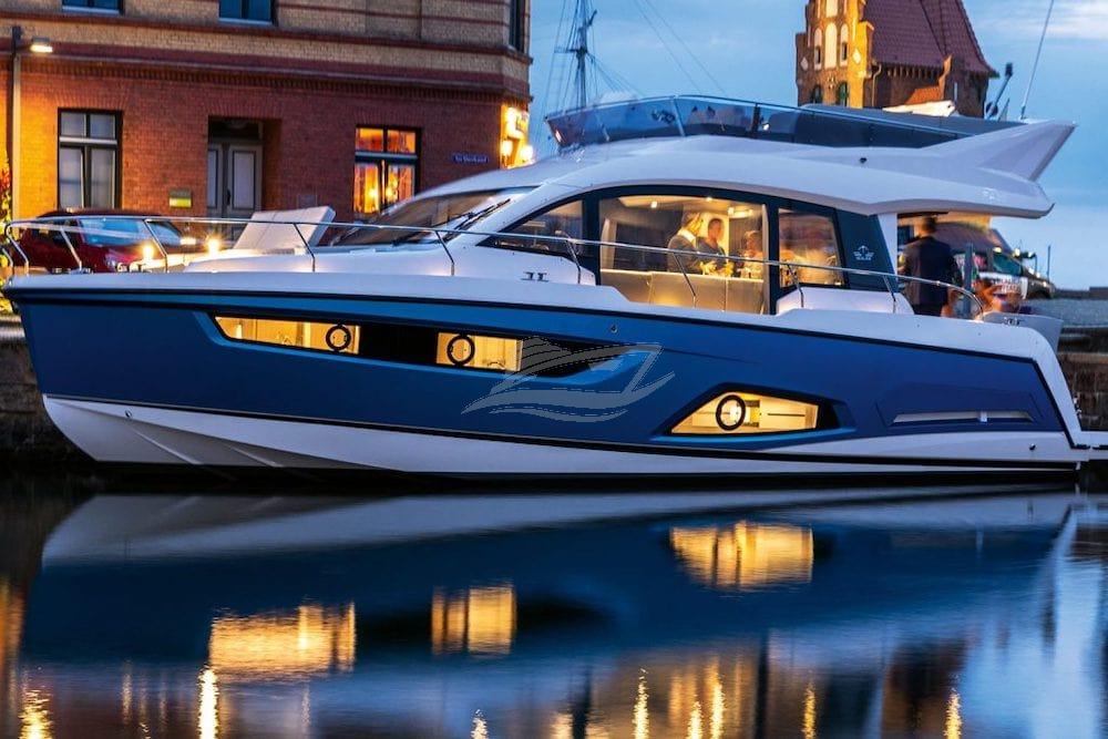 Sealine f 430 Luxury motor yacht Croatia 11