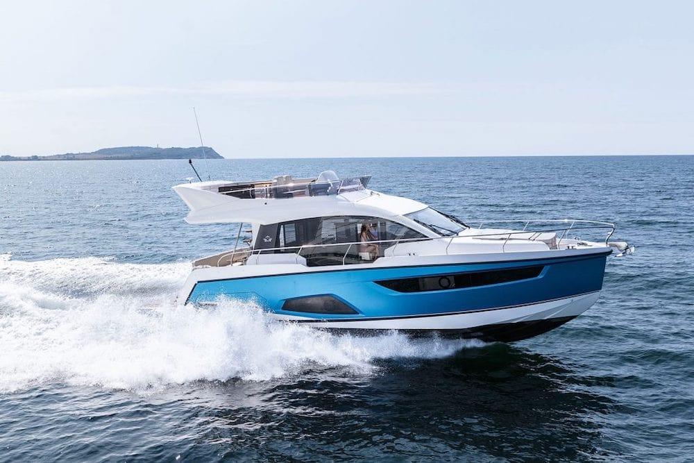 Sealine f 430 Luxury motor yacht Croatia 6