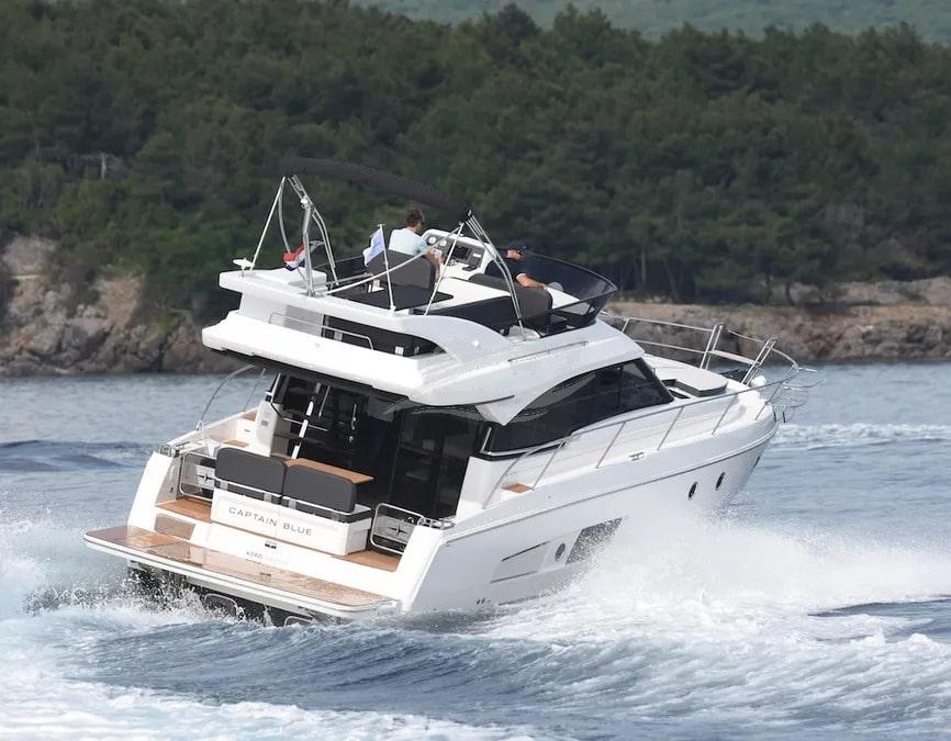 Bavaria 420 Virtess fly Luxury motor yacht Greece 2