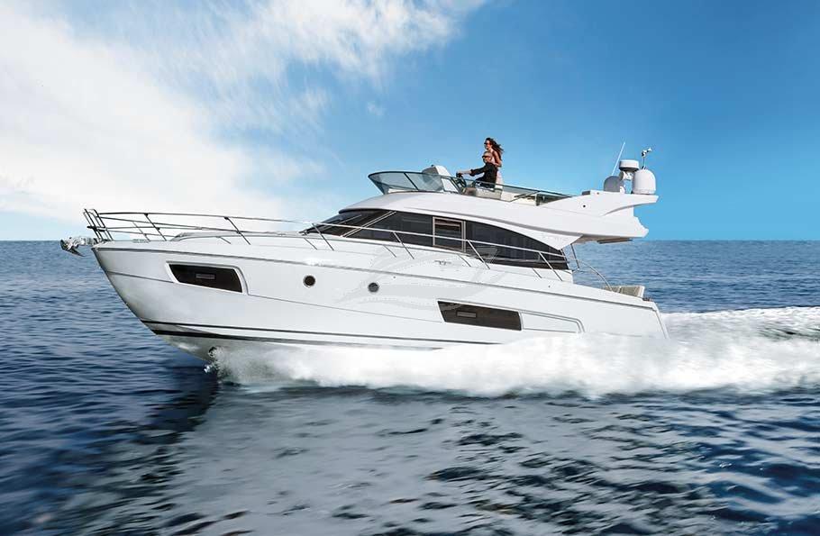 Bavaria 420 fly Virtess Luxury motor yacht Croatia 14