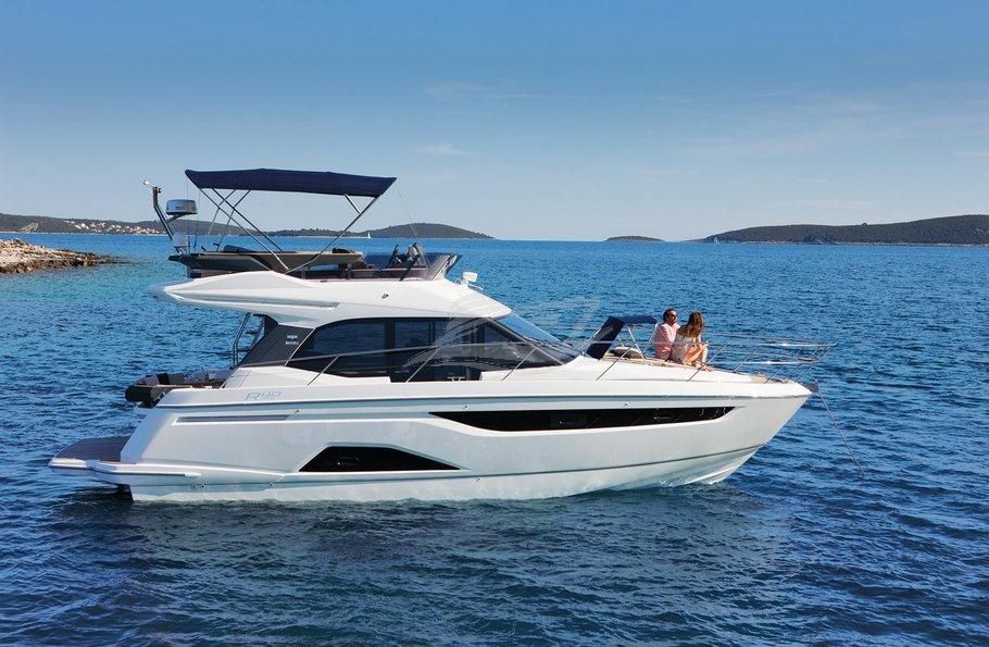 Bavaria R40 Fly Luxury motor yacht Croatia 28