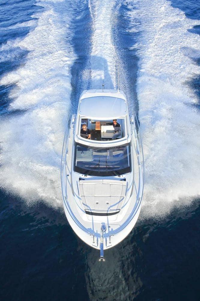Jeanneau Leader 33 Luxury motor yacht Croatia 12