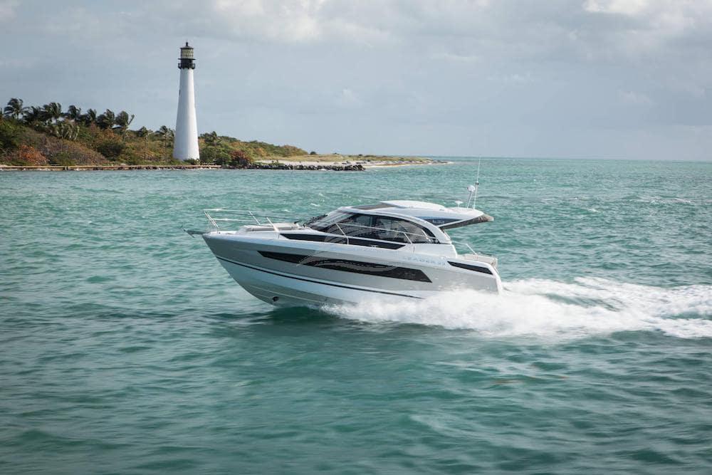Jeanneau Leader 33 Luxury motor yacht Croatia 29