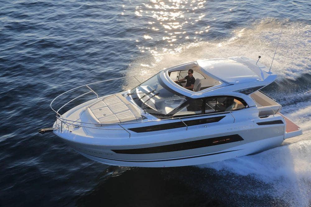 Jeanneau Leader 33 Luxury motor yacht Croatia 30
