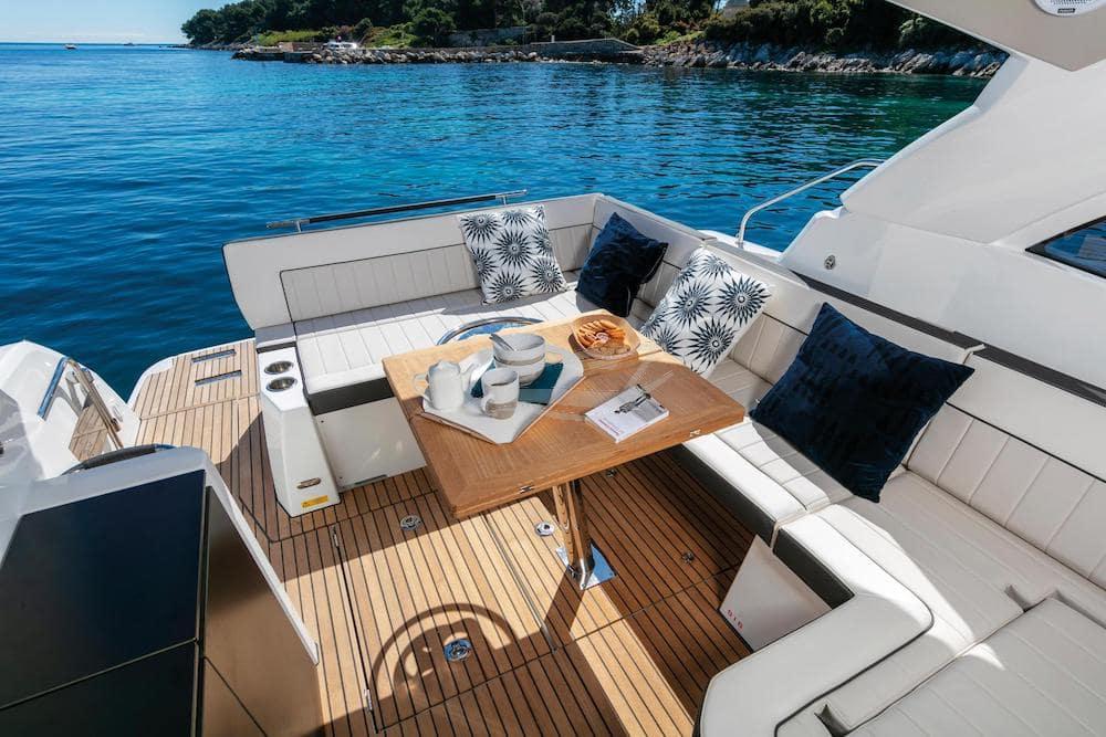 Jeanneau Leader 33 Luxury motor yacht Croatia 6