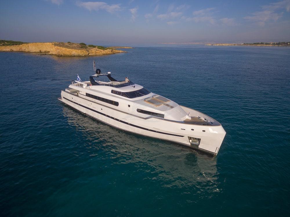 Project steel Luxury motor yacht Greece 29