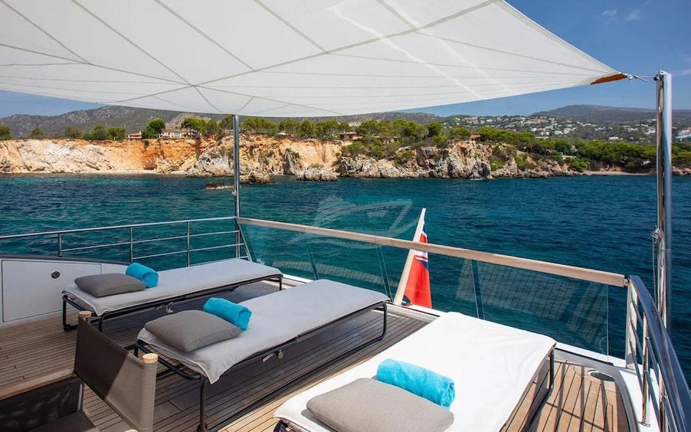 Balance Luxury motor yacht Croatia 3