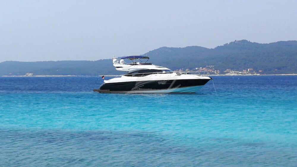 Mirno More Luxury motor yacht Croatia 1