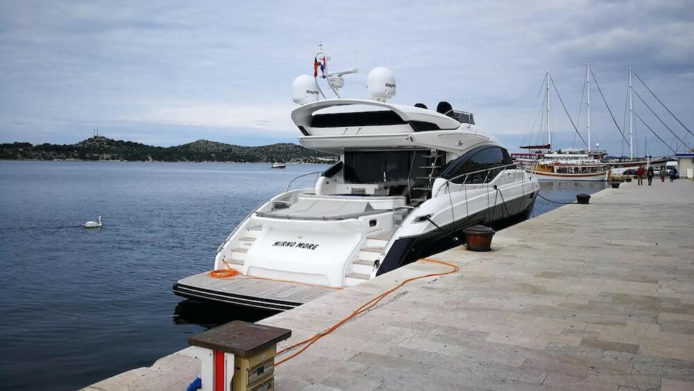 Mirno More Luxury motor yacht Croatia 8