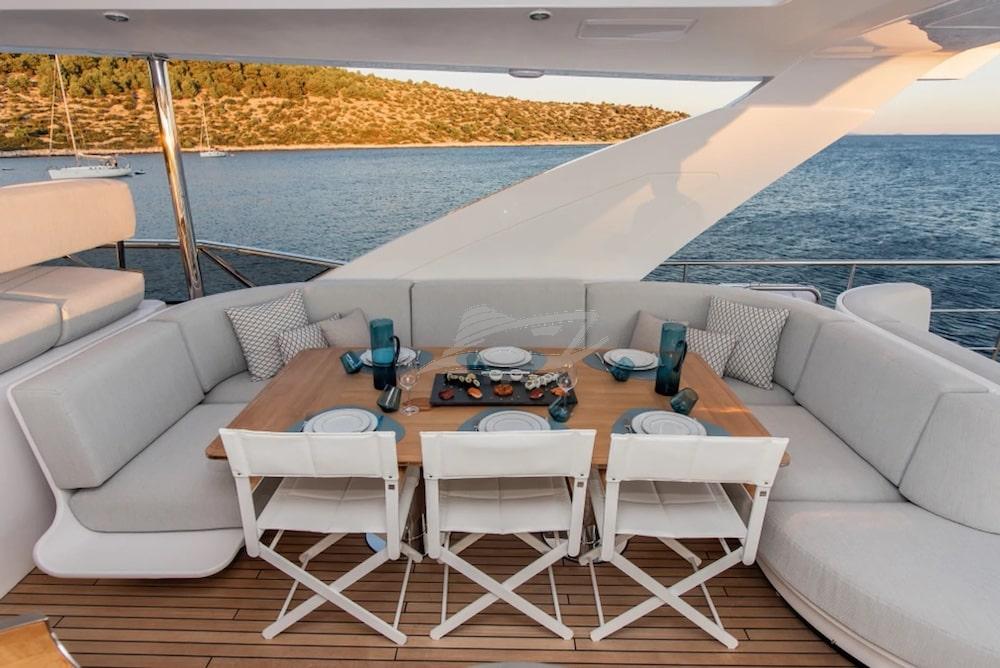 Dawo Luxury motor yacht Croatia 18
