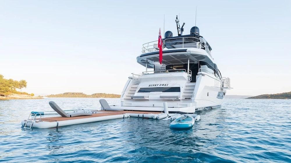 Hunky Dory Of London Luxury motor yacht Croatia 32