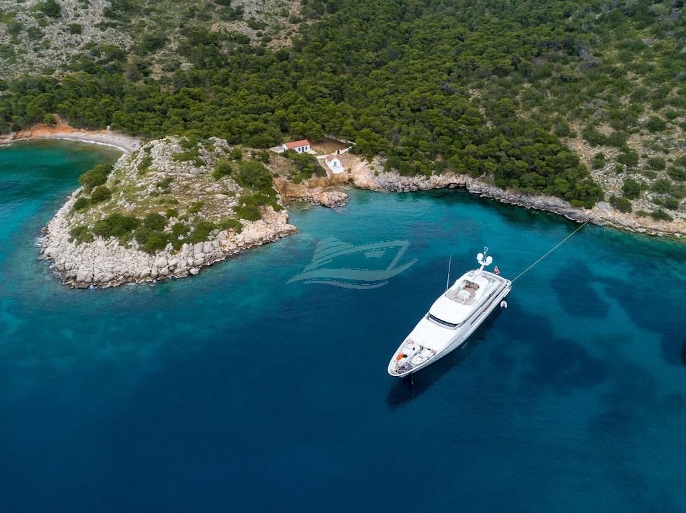 Jaz Luxury motor yacht Greece 1