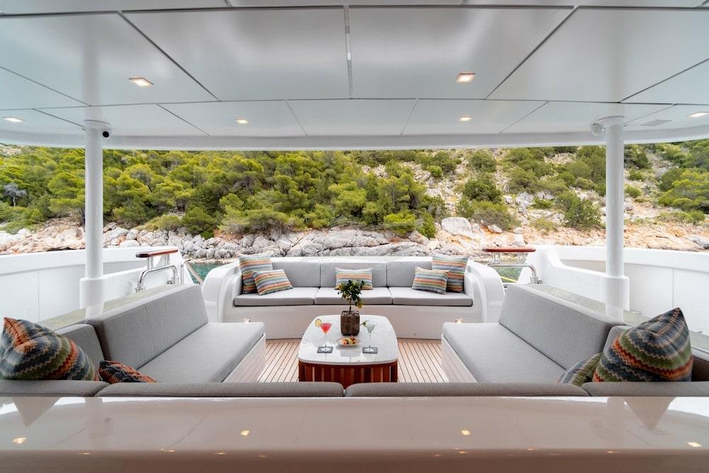 Jaz Luxury motor yacht Greece 29