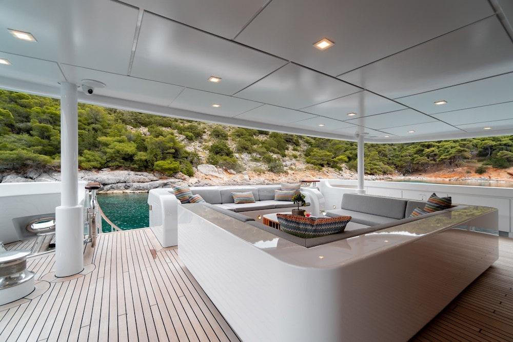 Jaz Luxury motor yacht Greece 34