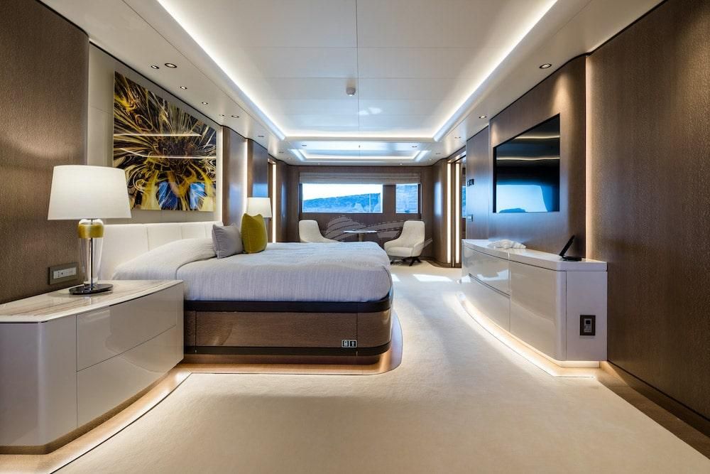 O Pari Luxury motor yacht Mediterranean 33