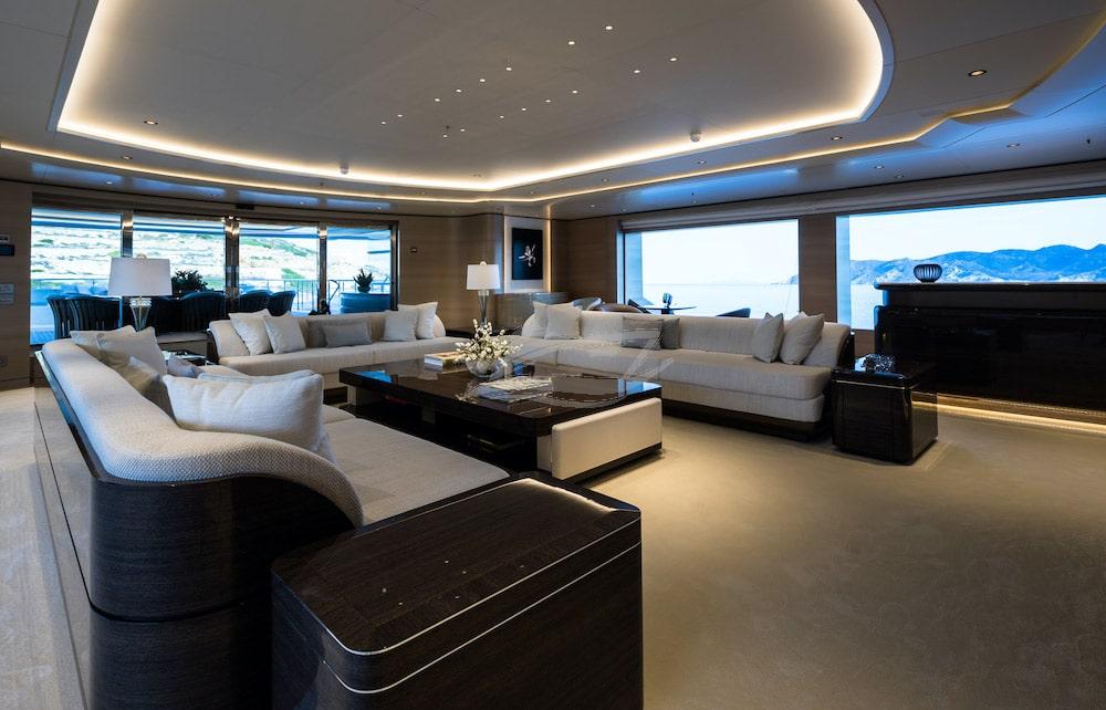 O Pari Luxury motor yacht Mediterranean 37