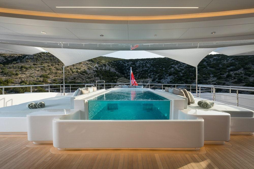 O Pari Luxury motor yacht Mediterranean 57