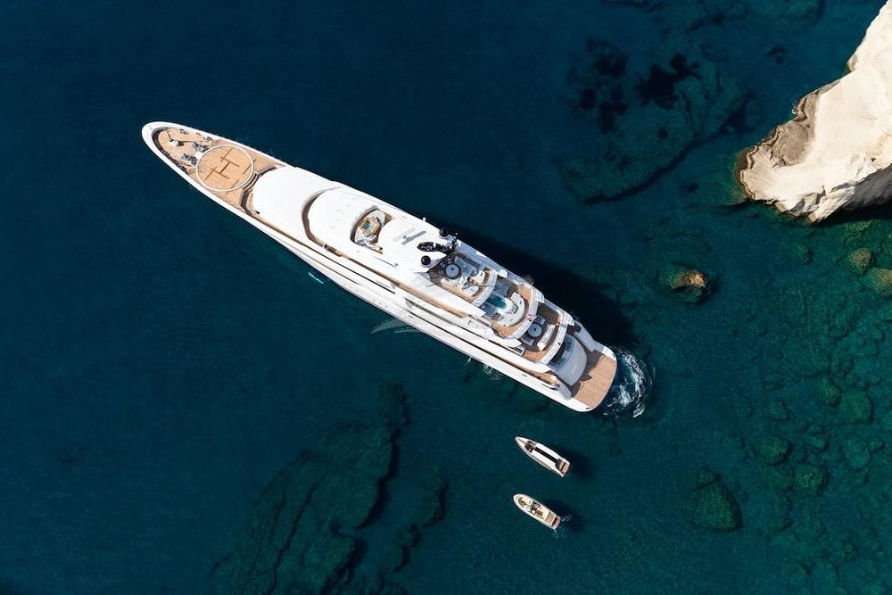 O Pari Luxury motor yacht Mediterranean 6