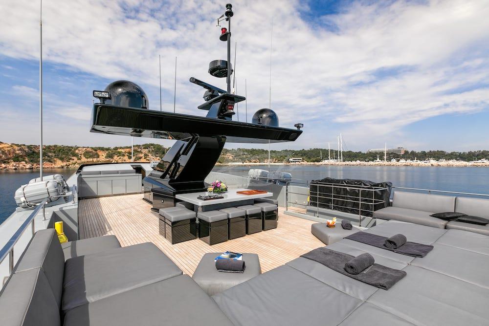 mado Luxury motor yacht Greece 16