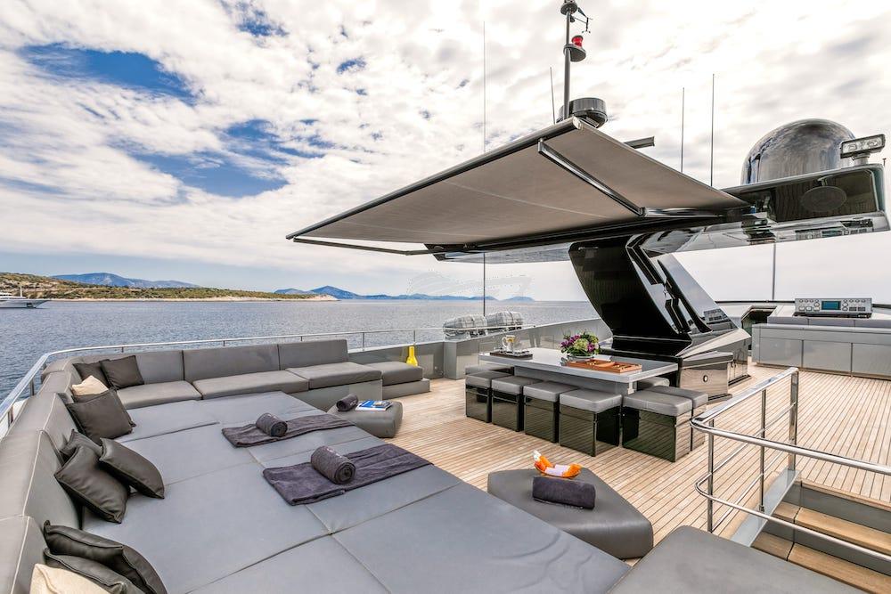 mado Luxury motor yacht Greece 26