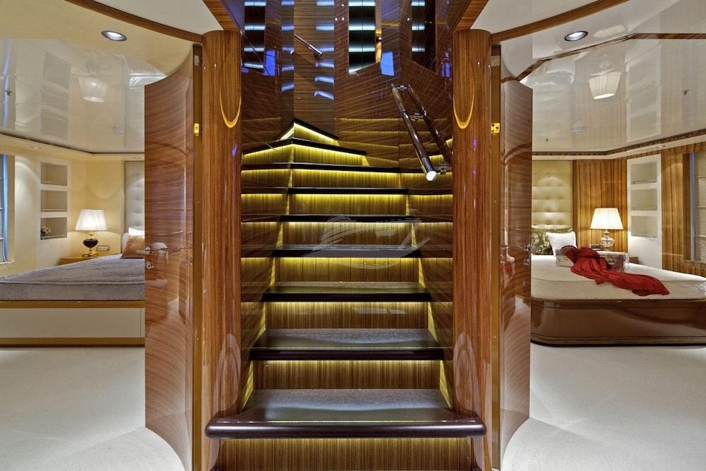 mia rama Luxury motor yacht Greece 19