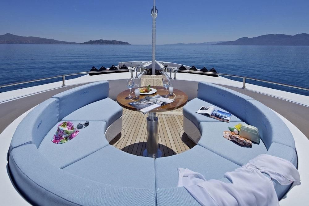 mia rama Luxury motor yacht Greece 25