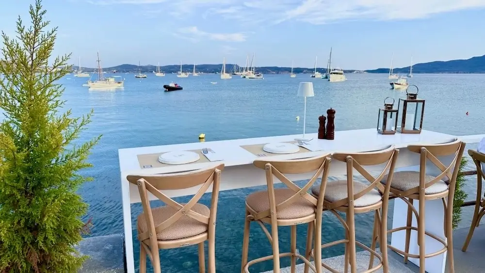 Best Local Restaurants On Cyclades Islands 5