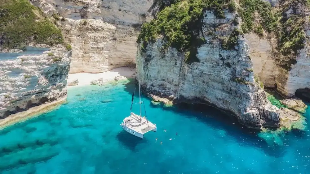 Tips on How to Prepare for a Sailing Holiday in Greece