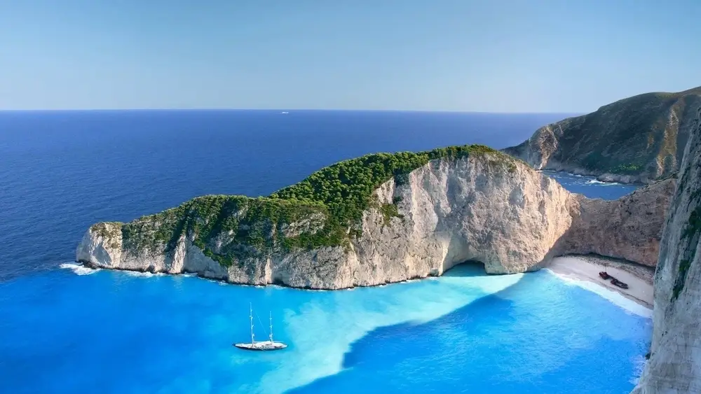 Luxury Sailboat Charter in Greece: What to Expect