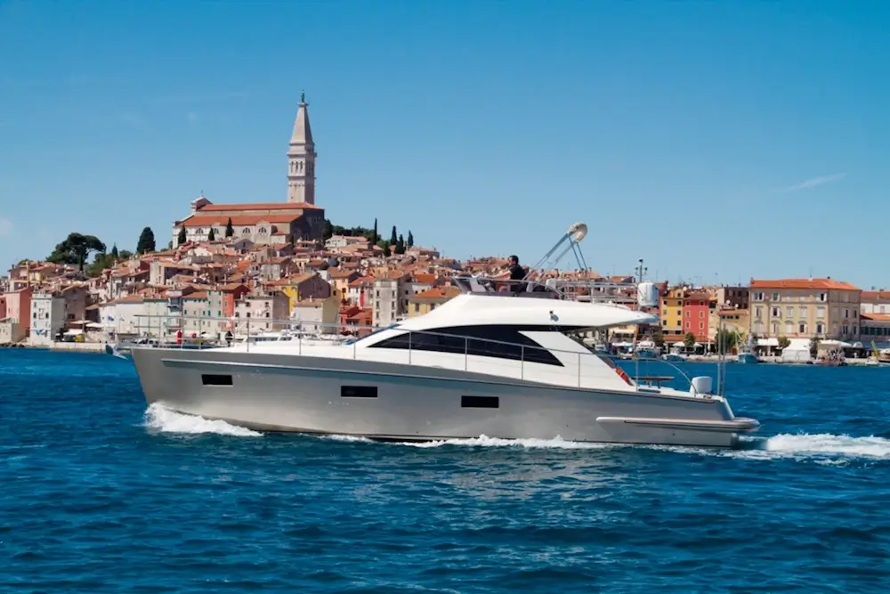 How Far In Advance Should I Book A Yacht For A Summer Trip 7