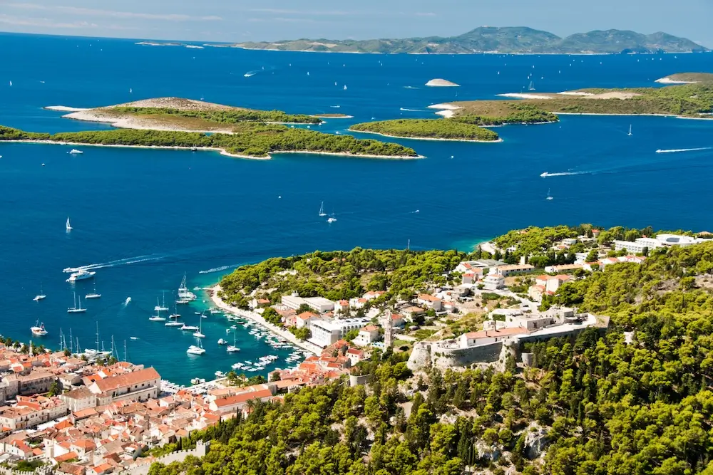 What are the top sailing routes and destinations in Croatia and Greece?